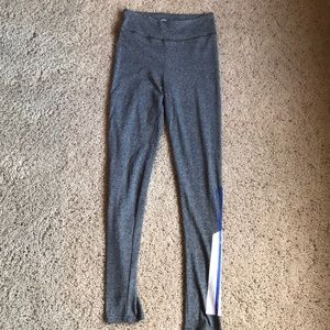 grey leggings